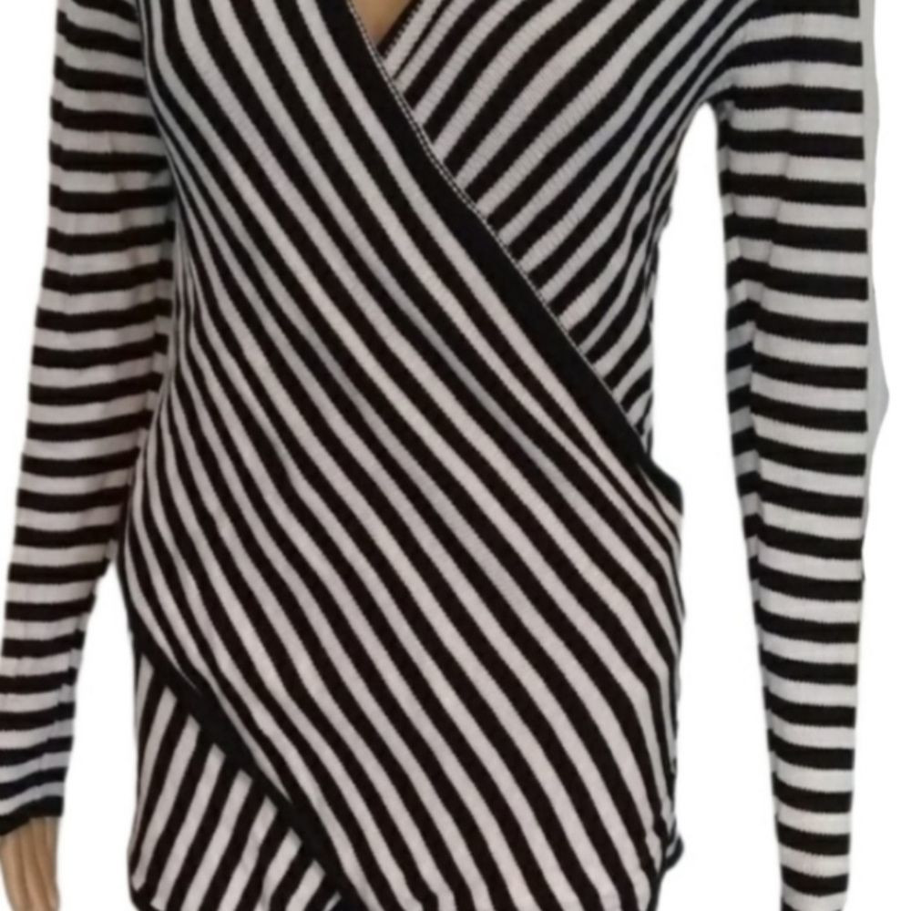 Moonlight Bay Sweater Black white stripes Womens Size Small
